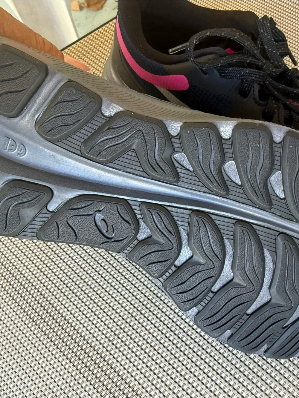 ASICS Women's gel pulse Running Shoes